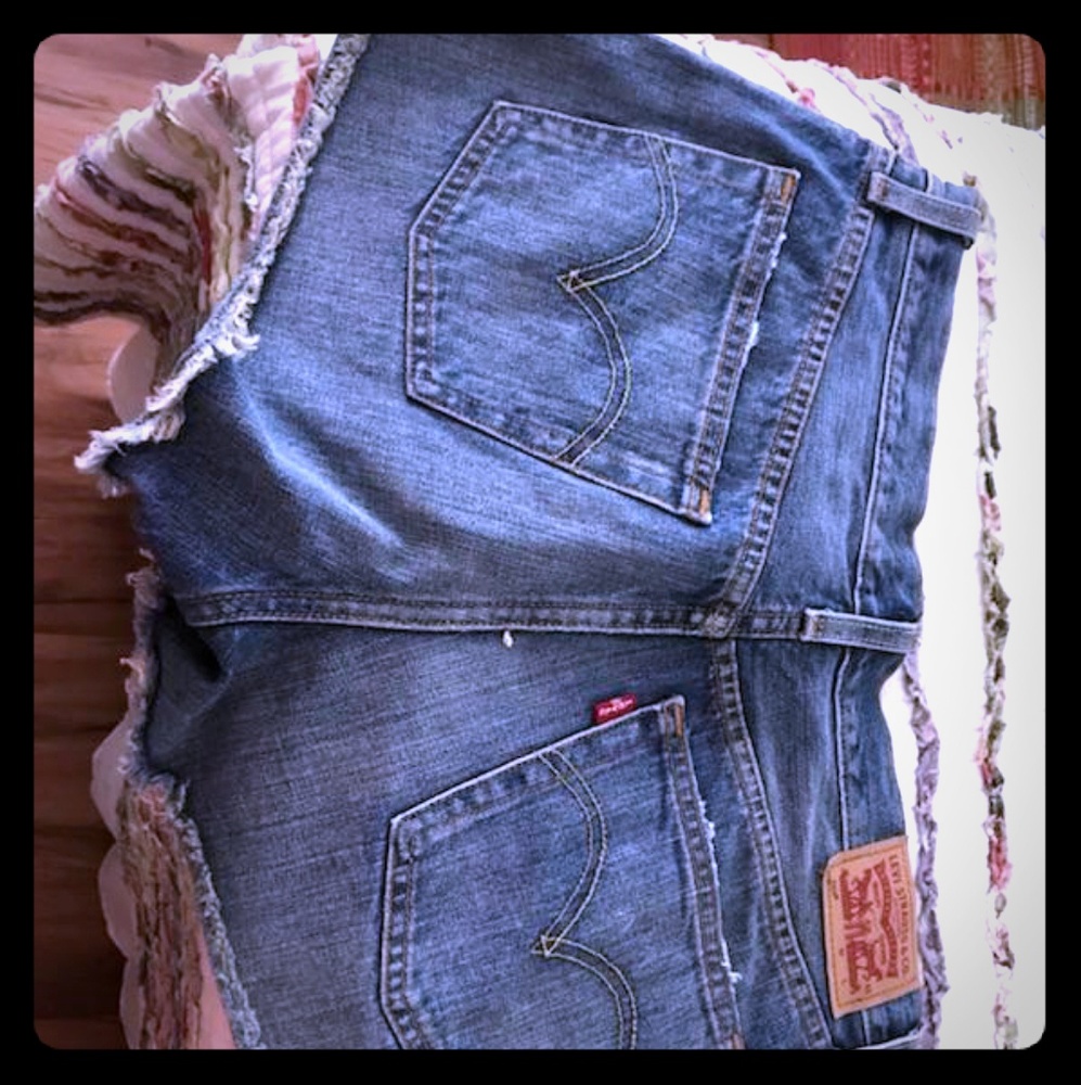 Levis cutoffs